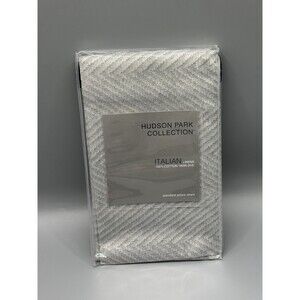 Hudson Park Palermo Yarn Dye Jacquard Standard Sham New